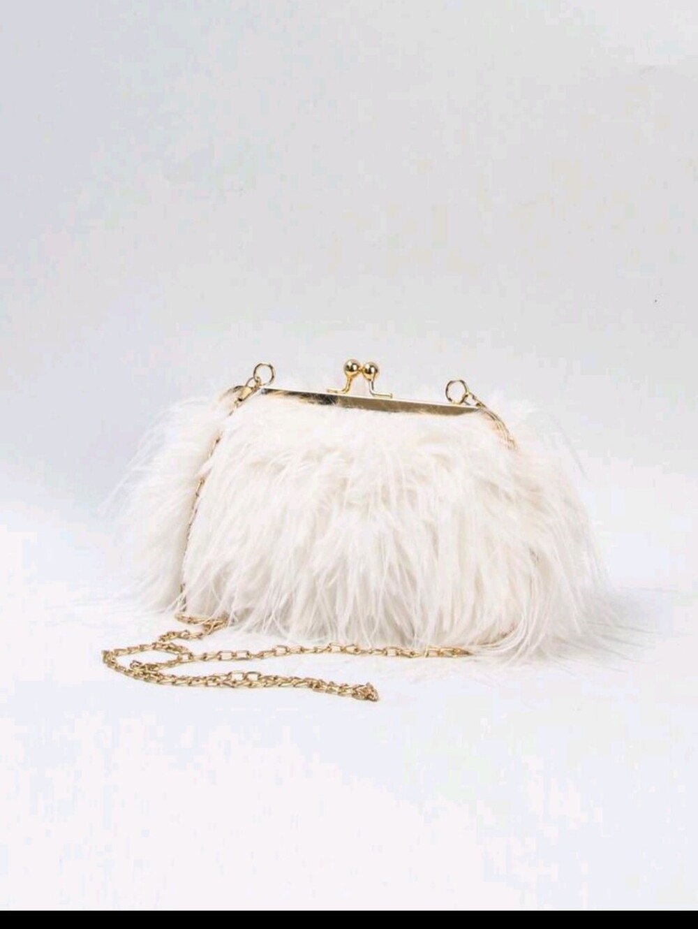 BRAND NEW ** White Faux Fur Clutch Bag with Gold Chain